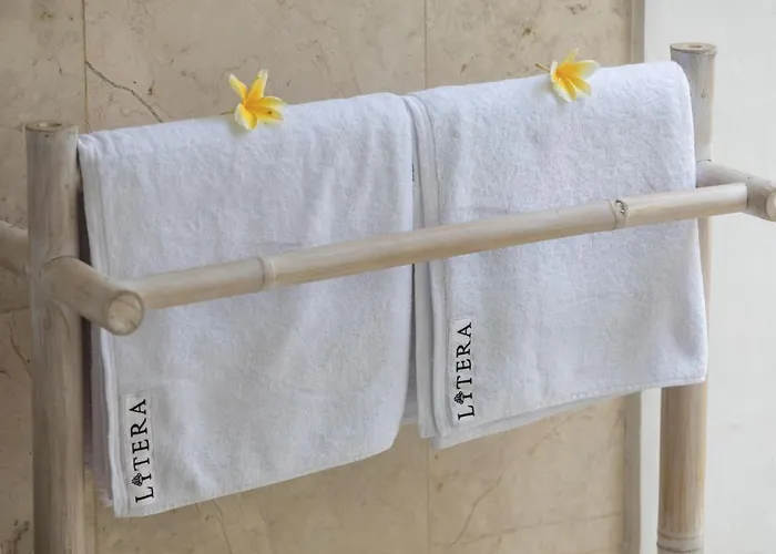 فيلة Litera Bali